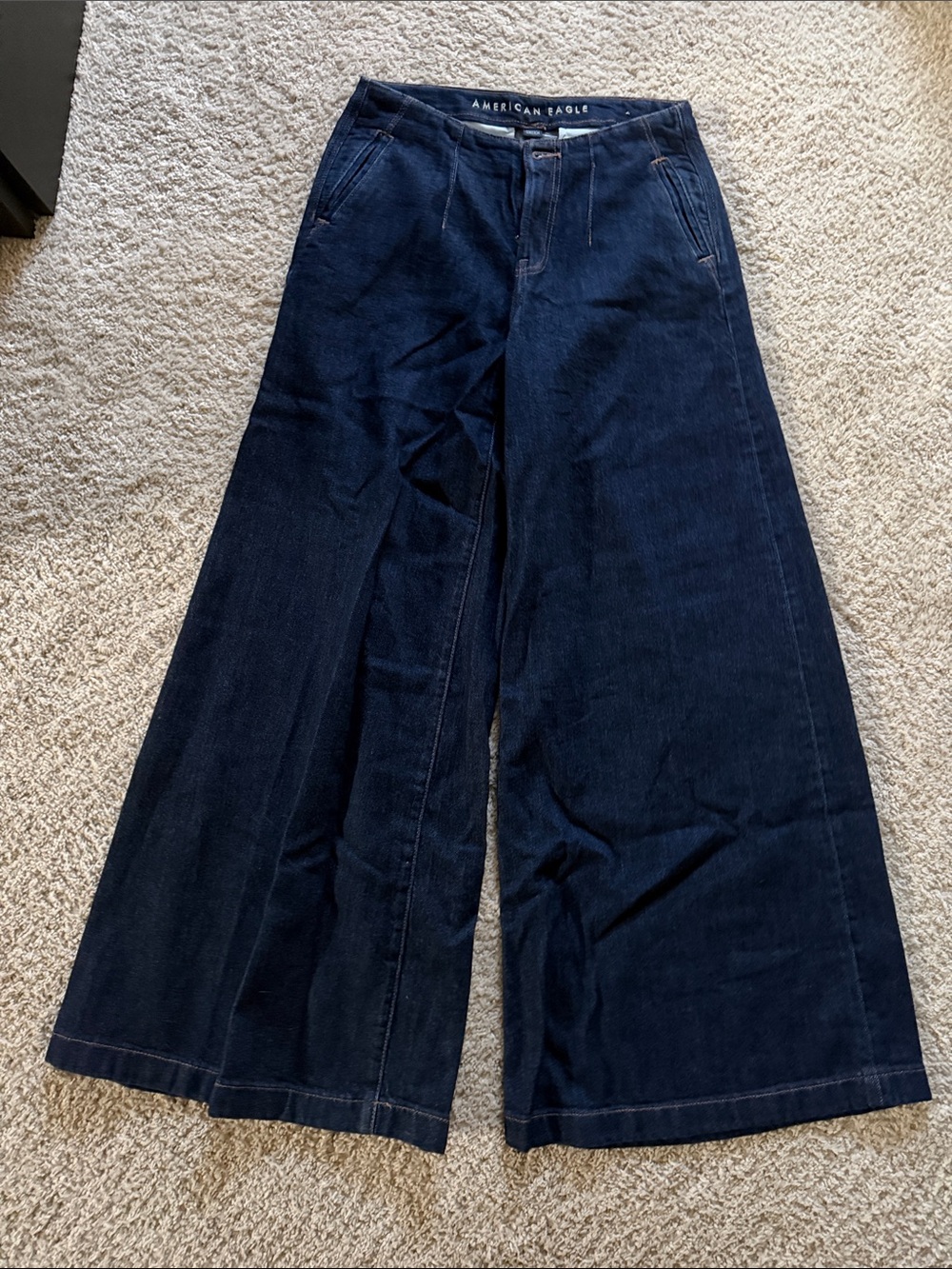 American Eagle Outfitters A-line fit Wide-Leg Jeans